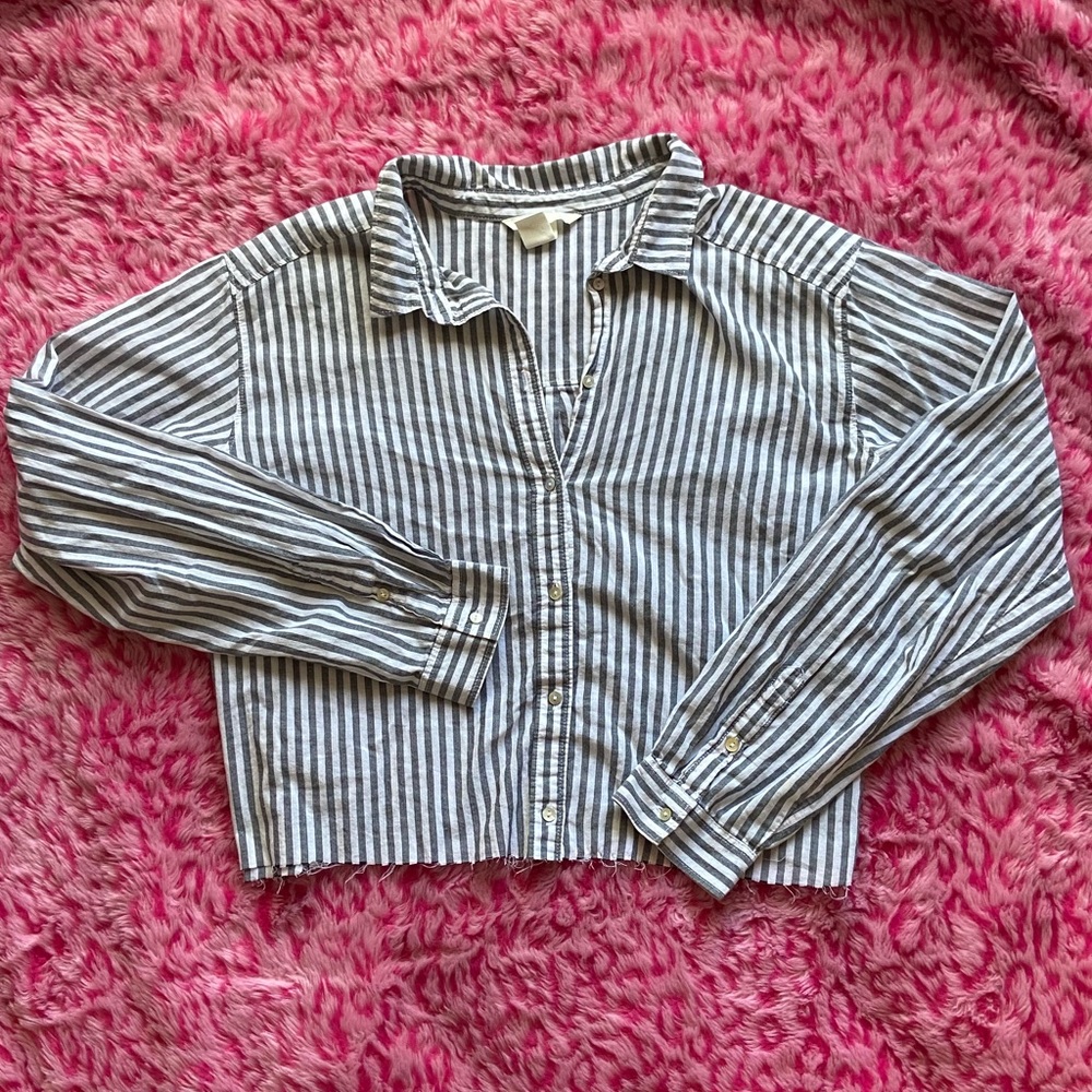 white and grey striped, cropped, button-up top